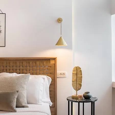 Amelot Art Hotel Fira (Santorini)