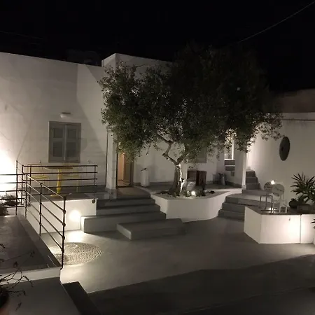 Amelot Art Hotel 4*