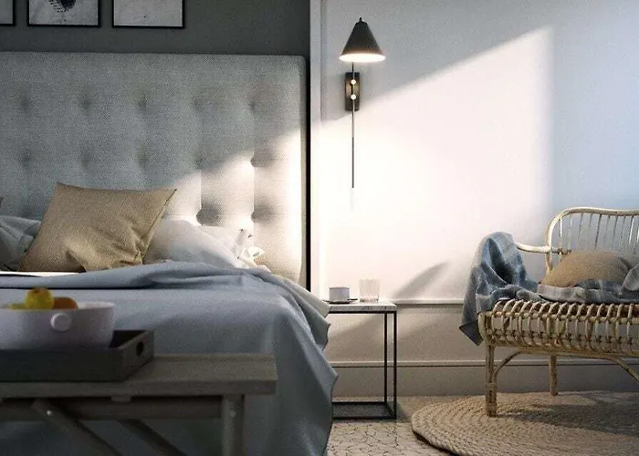 מלון Amelot Art 4*