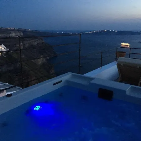 Amelot Art Fira (Santorini)