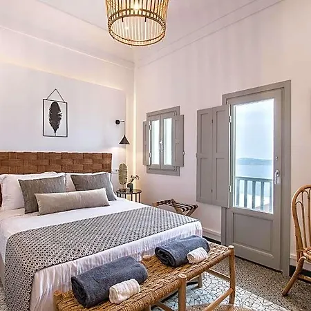 Amelot Art 4* Fira (Santorini)