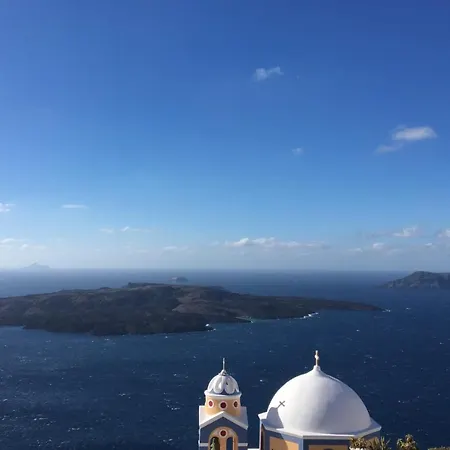 Amelot Art Fira (Santorini)