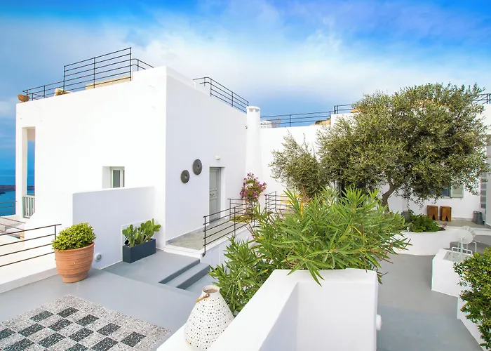 Amelot Art Fira (Santorini)