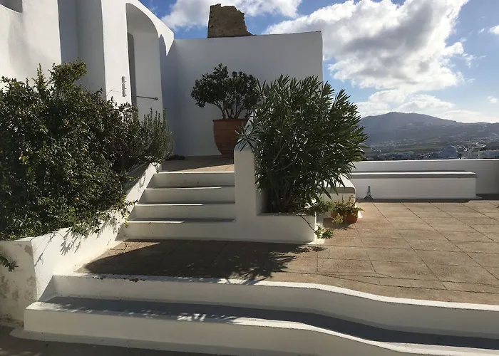 Hotel Amelot Art Fira (Santorini)