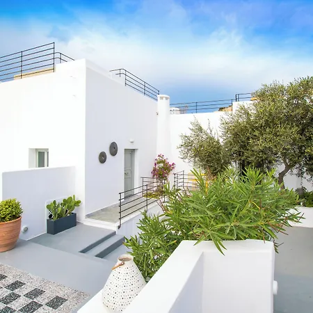 Amelot Art Fira (Santorini)