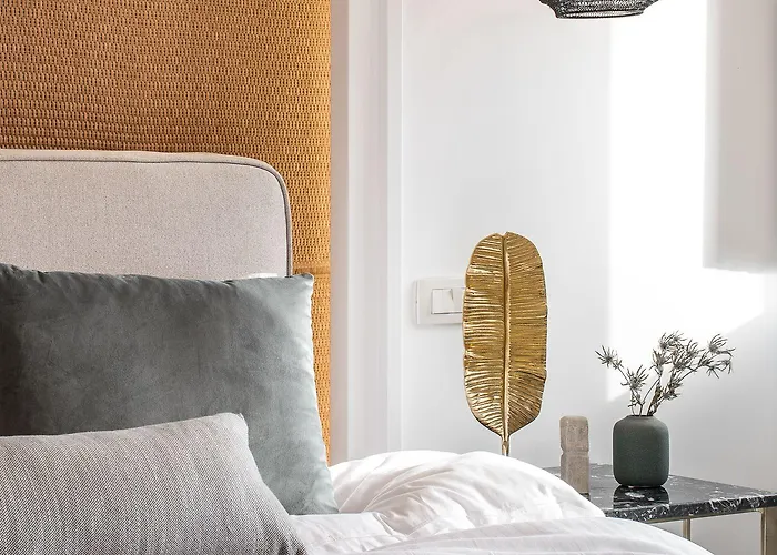 Amelot Art Hotell Fira (Santorini)