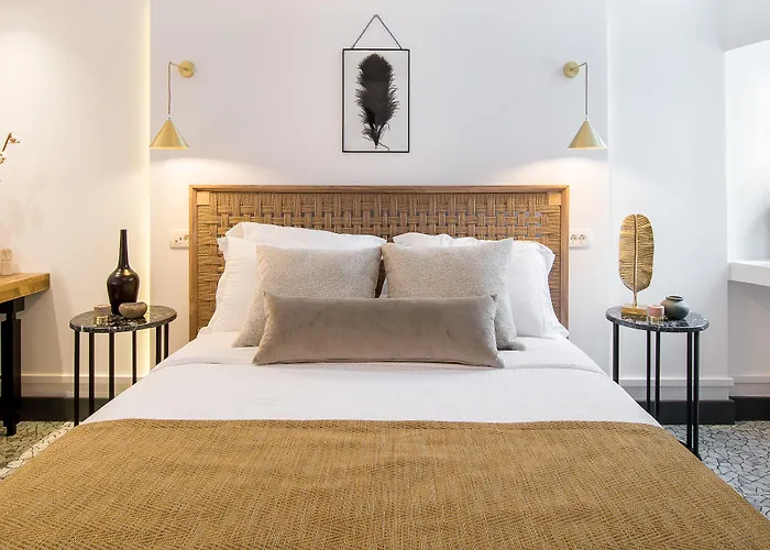 Amelot Art Hotell 4*